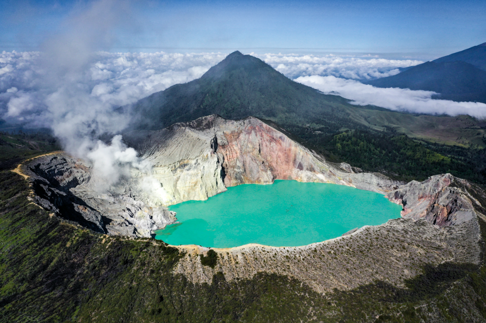 Bromo - Ijen Crater Blue Fire 3D2N Adventure