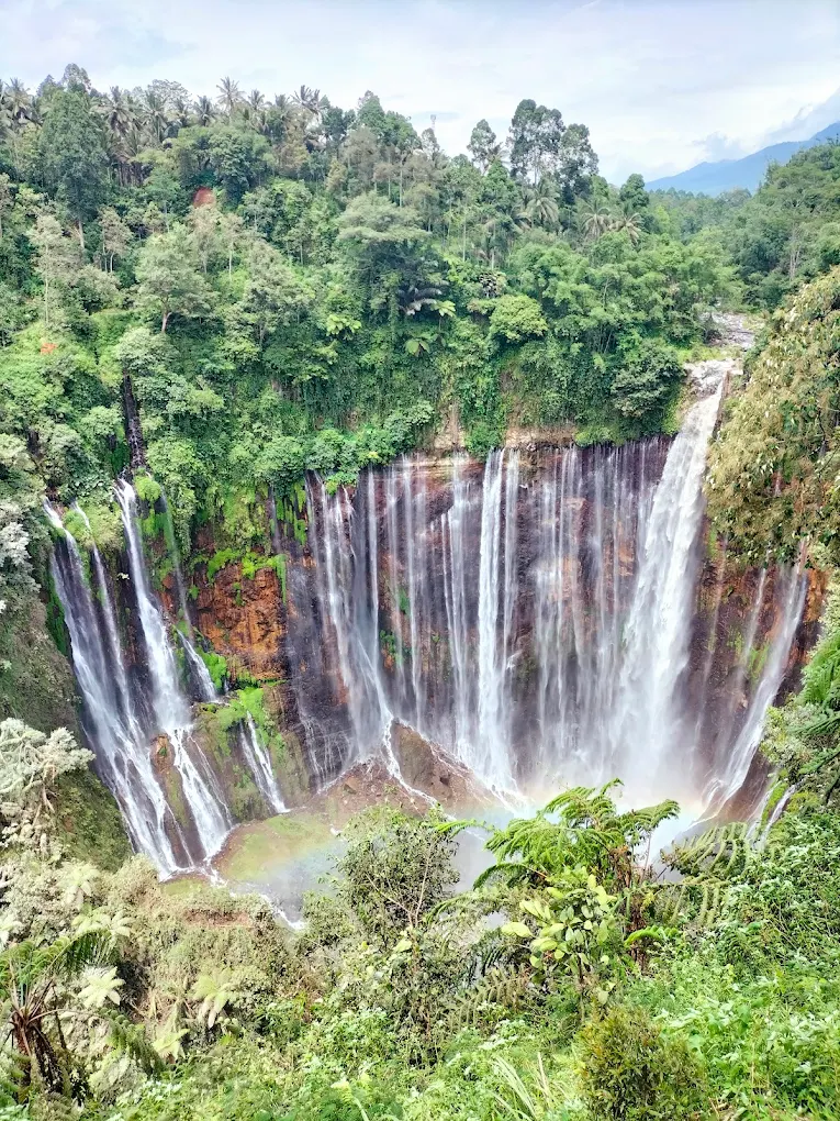 AIR TERJUN TUMPAK SEWU